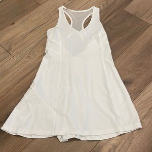 Lululemon dress size 6